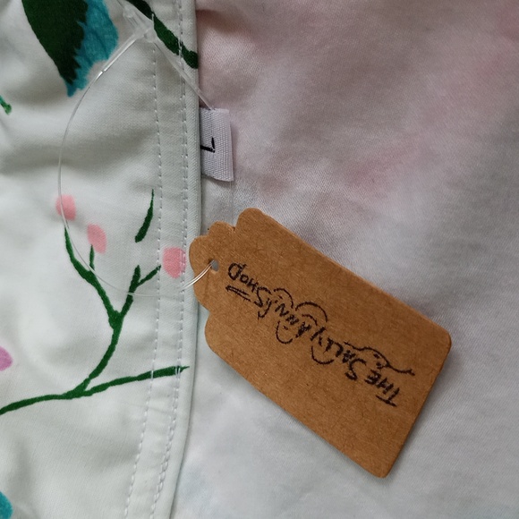 Vintage 'Grandma's Ugly Couch' Floral Reworked Boom Box Benny Shorts UNISEX - Picture 2 of 12